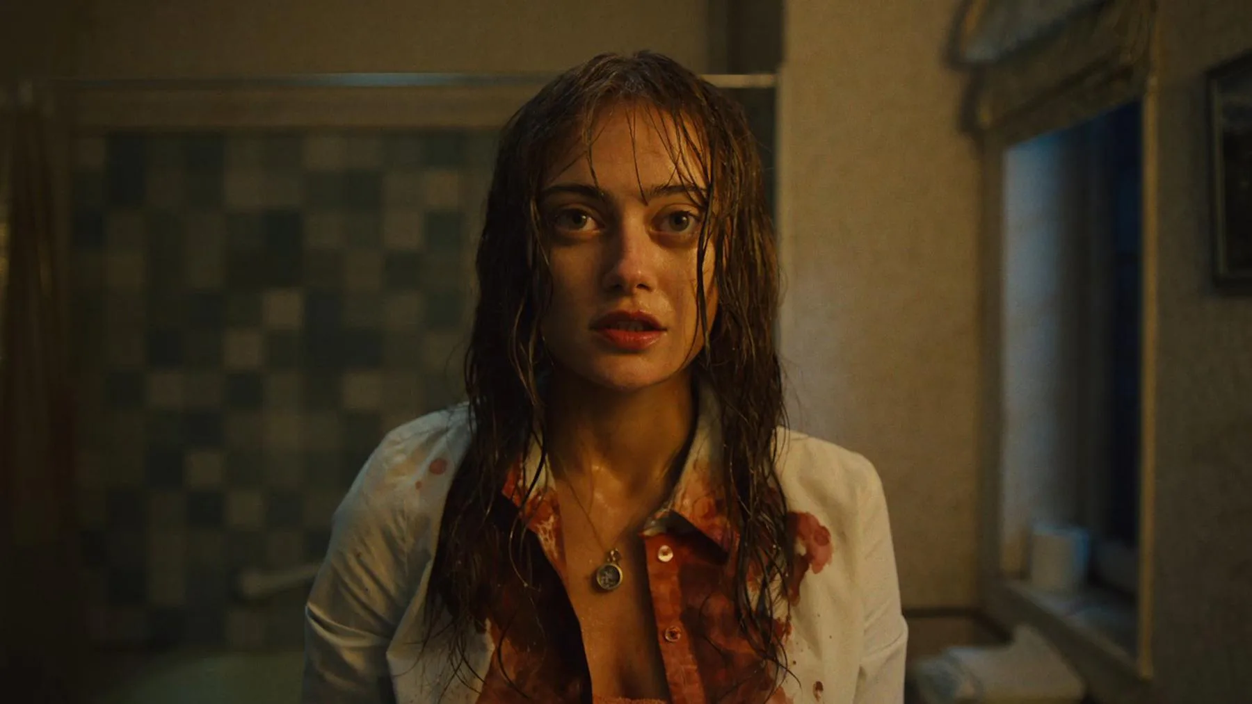 Ella Purnell as Rhiannon Lewis in Sweetpea