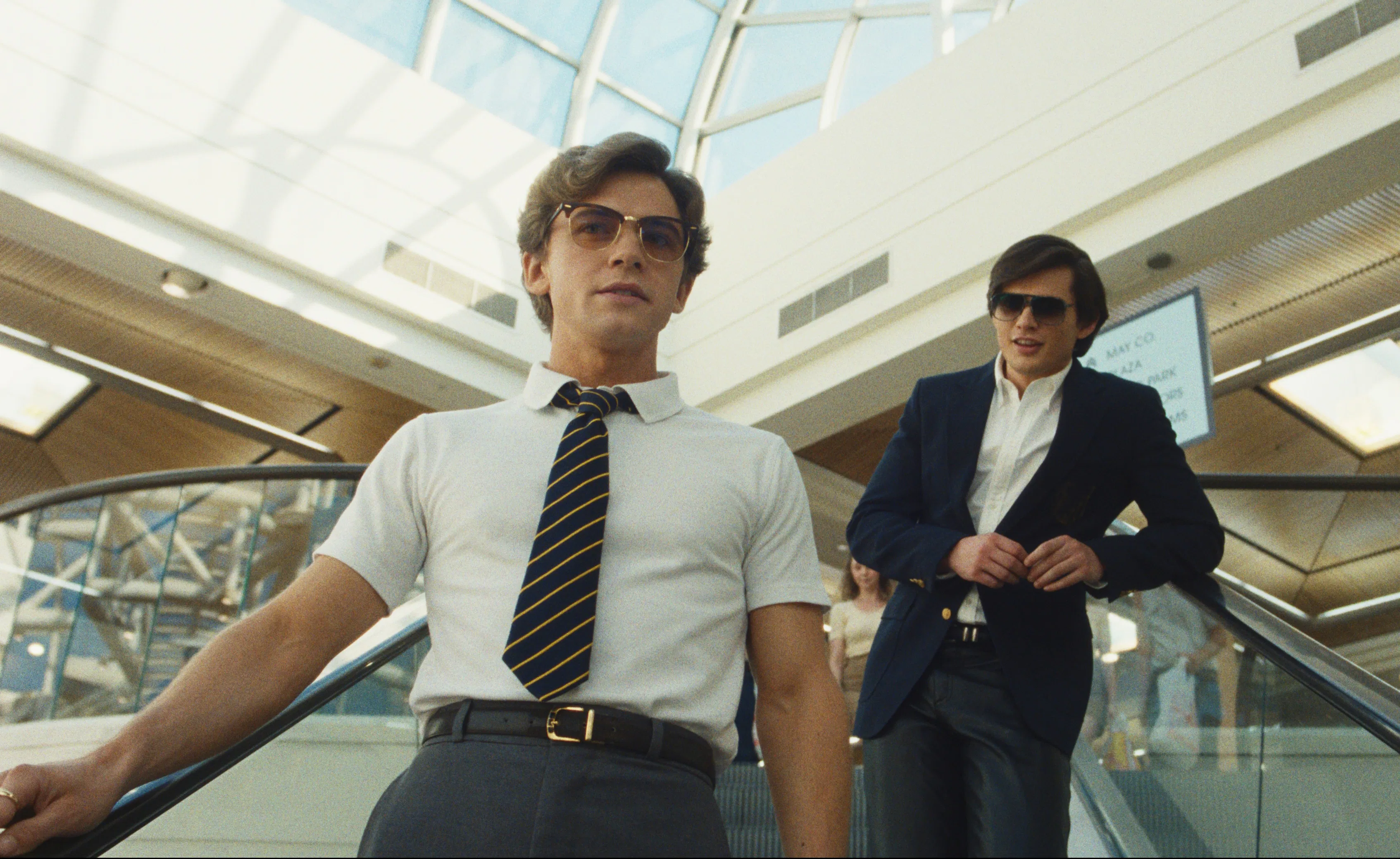 In 'The Shards,' Igby Rigney Takes on Bret Easton Ellis's Twisted Youth