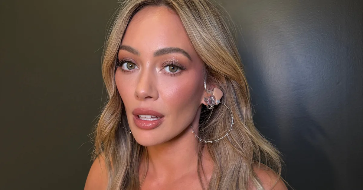 Exclusive: How Hilary Duff's Makeup Artist Created Her Glowy Concert Look