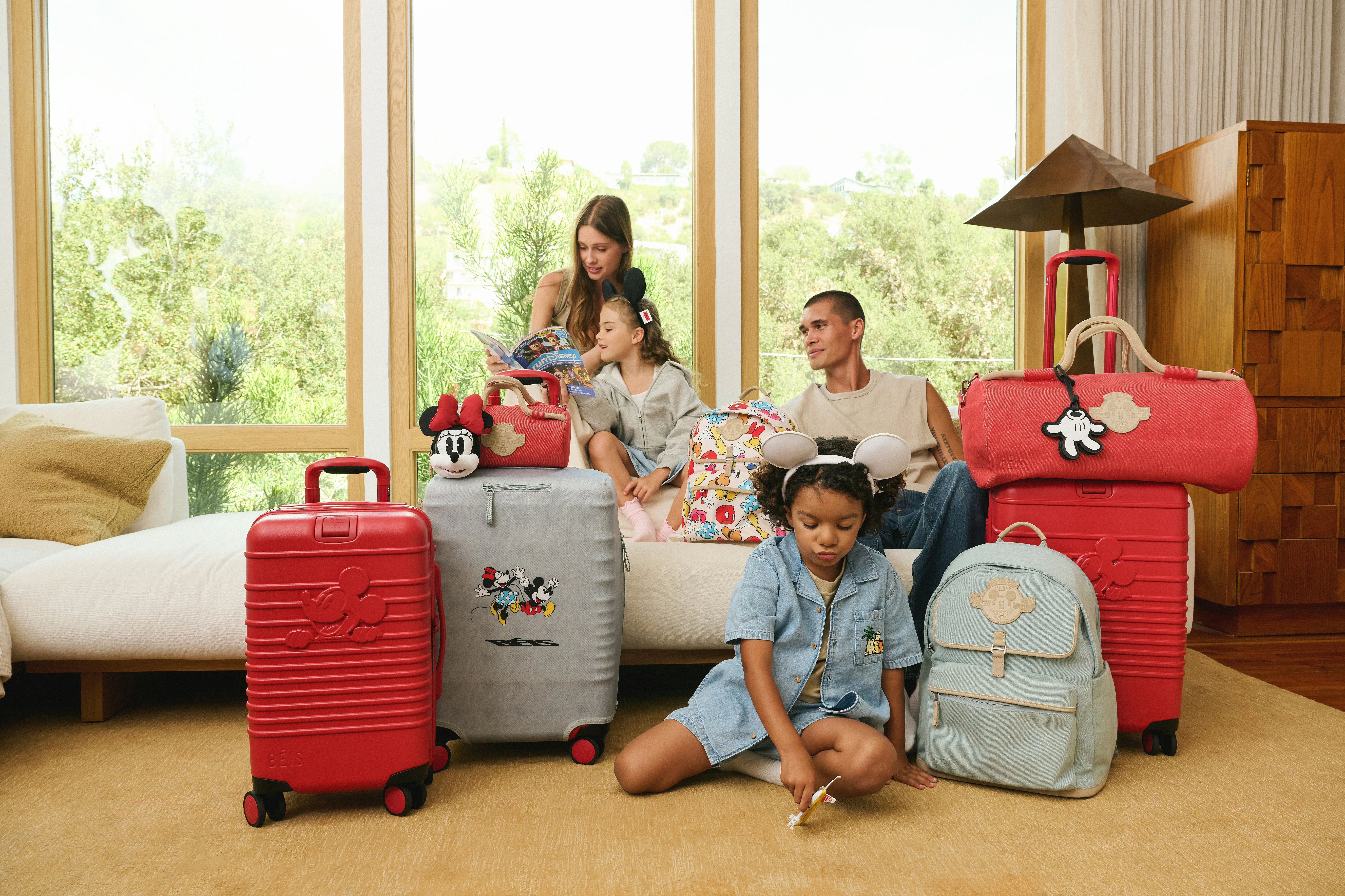 Disney x BÉIS Collection