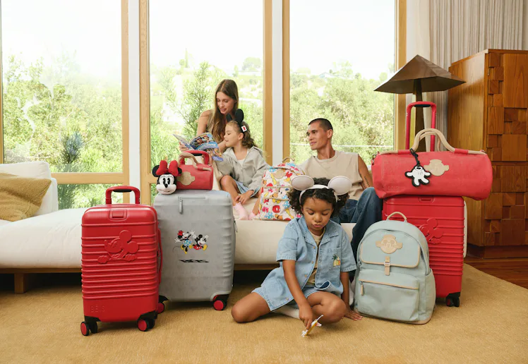 Disney x BÉIS Collection