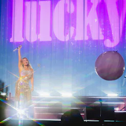 Hilary Duff's Lucky Me Tour Is Healing Our Child Selves