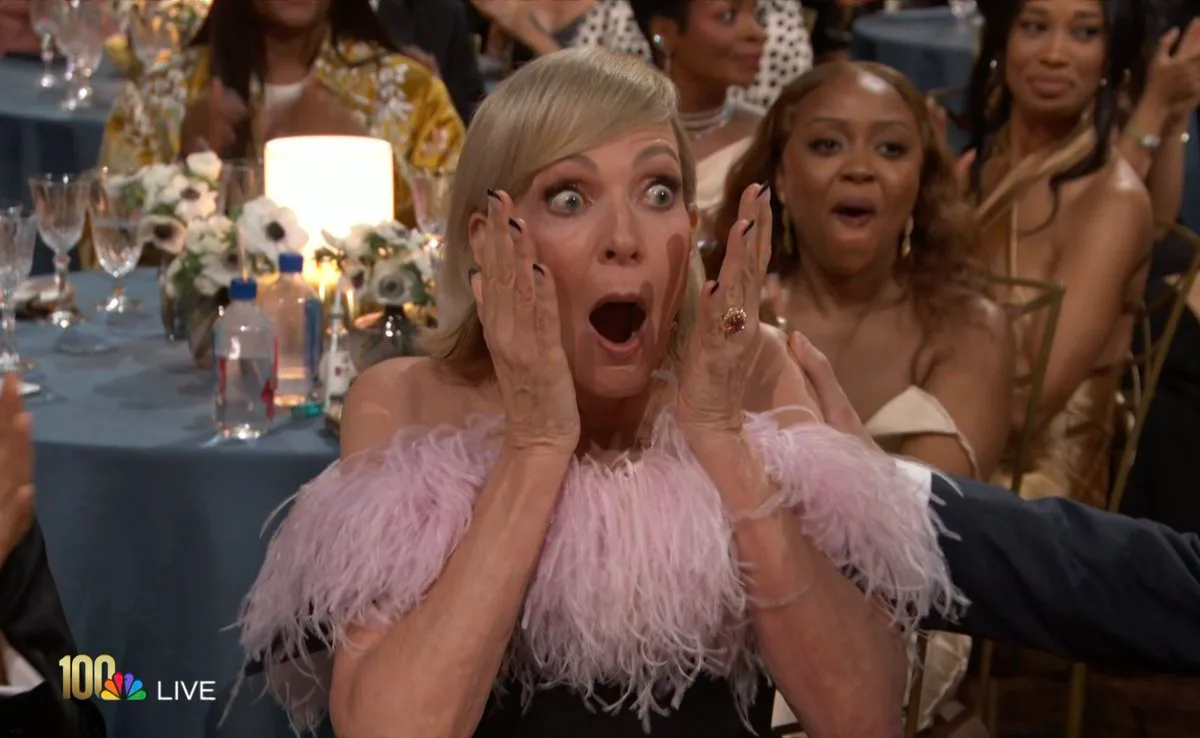Allison Janney's 'Home Alone' pose