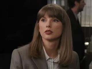 Taylor Swift's Emmys 'SVU' skit included tons of Easter eggs.