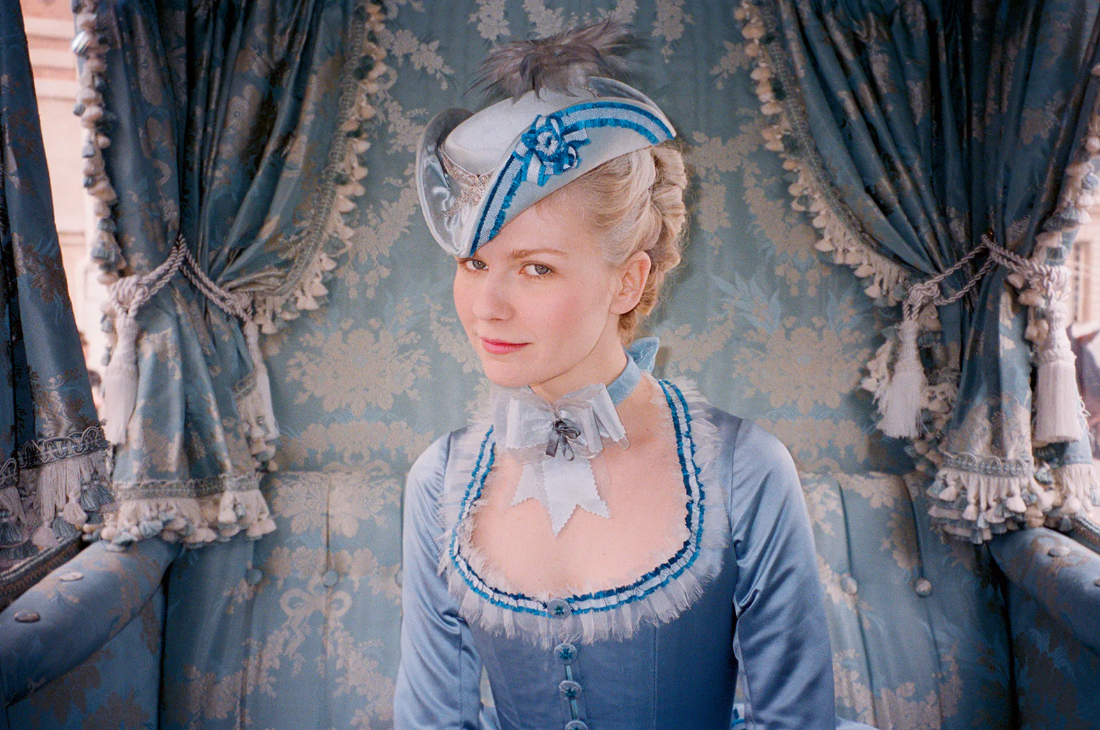 Kirsten Dunset on the set of 'Marie Antoinette.'
