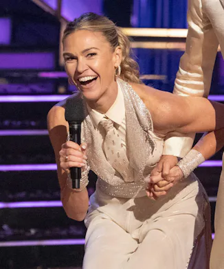 Julia Stiles revealed Andy Cohen's comment about her dancing from a 2025 radio broadcast motivated h...