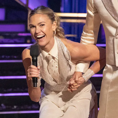 Julia Stiles revealed Andy Cohen's comment about her dancing from a 2025 radio broadcast motivated h...