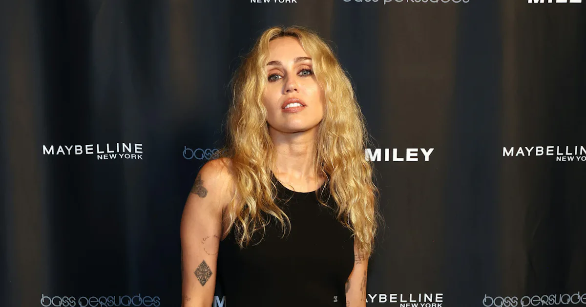 At the 'Bass Persuades' Party, Miley Cyrus Goes Grunge in All Black