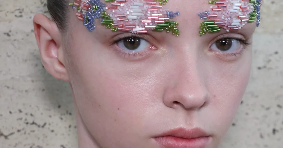 Simone Rocha’s Spring/Summer 2027 Beaded Brows Were In Full Bloom