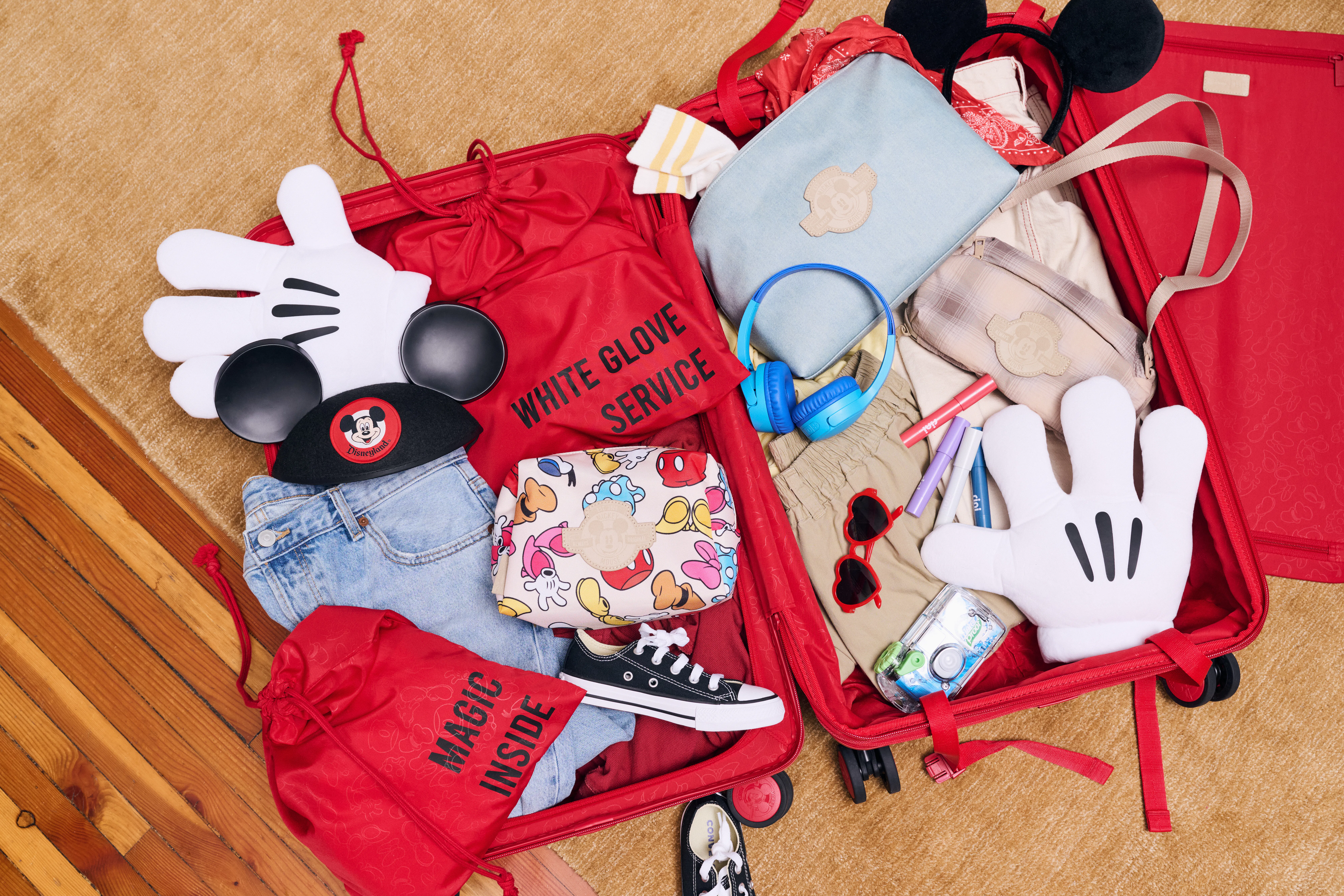 I tried using the Disney x BÉIS collection at D23 Expo. 