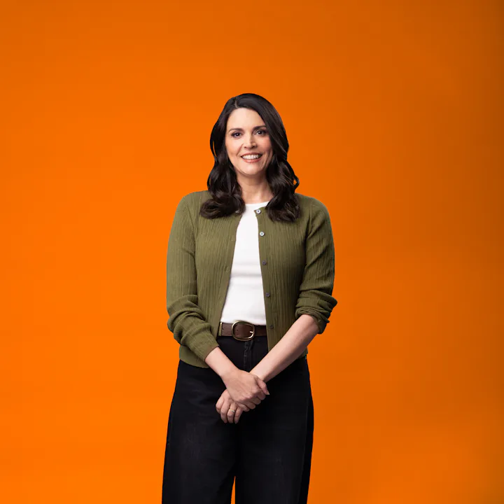 Cecily Strong