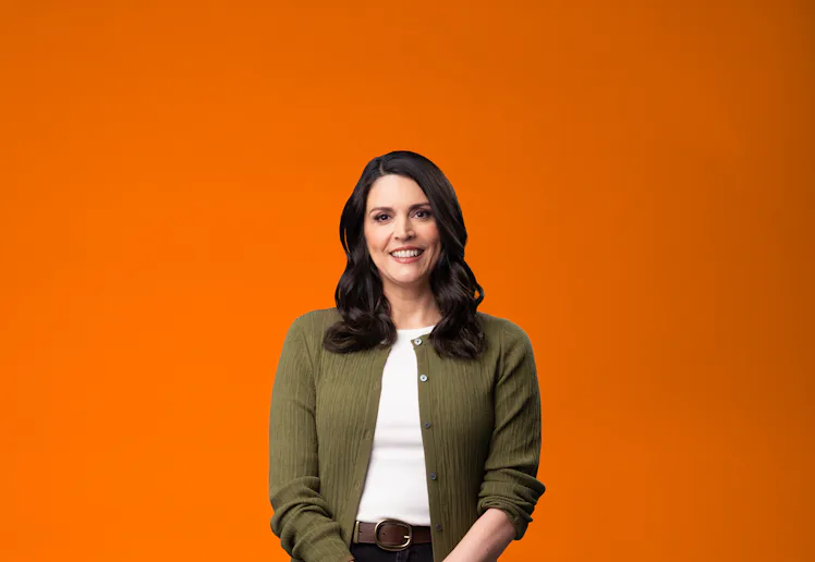 Cecily Strong