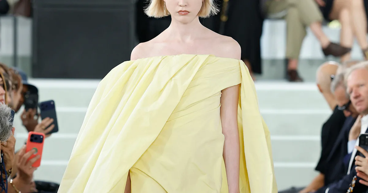 Jil Sander Spring 2027 Walks the Line Between Severity and Softness