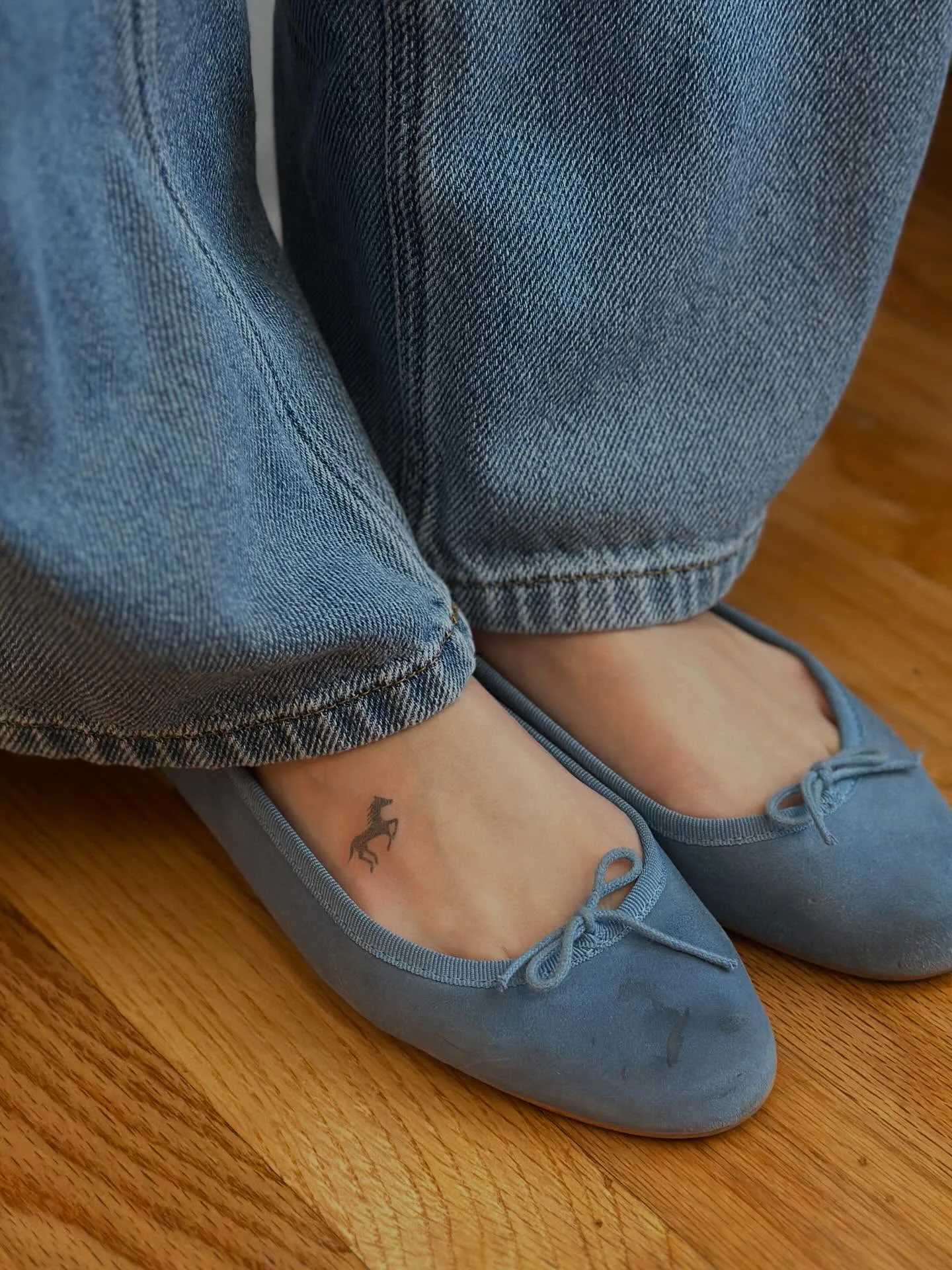 foot tattoos trend