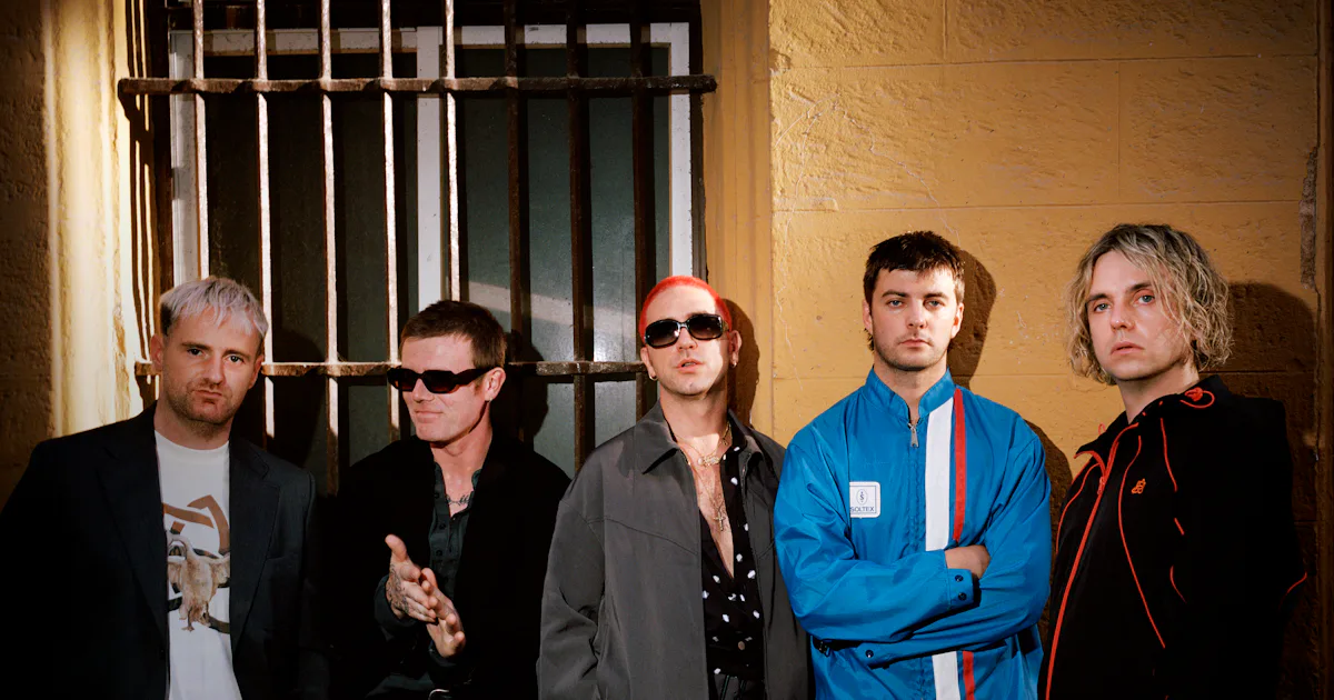 Fontaines D.C. Trade Dublin For NYC In “Tongue” Music Video