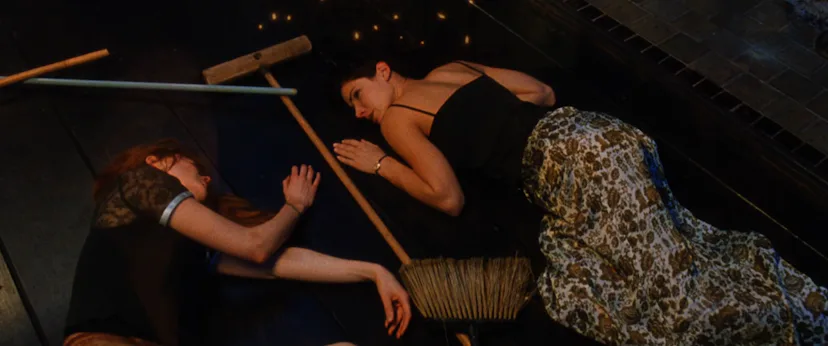 Sandra Bullock "stole" this skirt from 'Practical Magic' and brought it back for the sequel