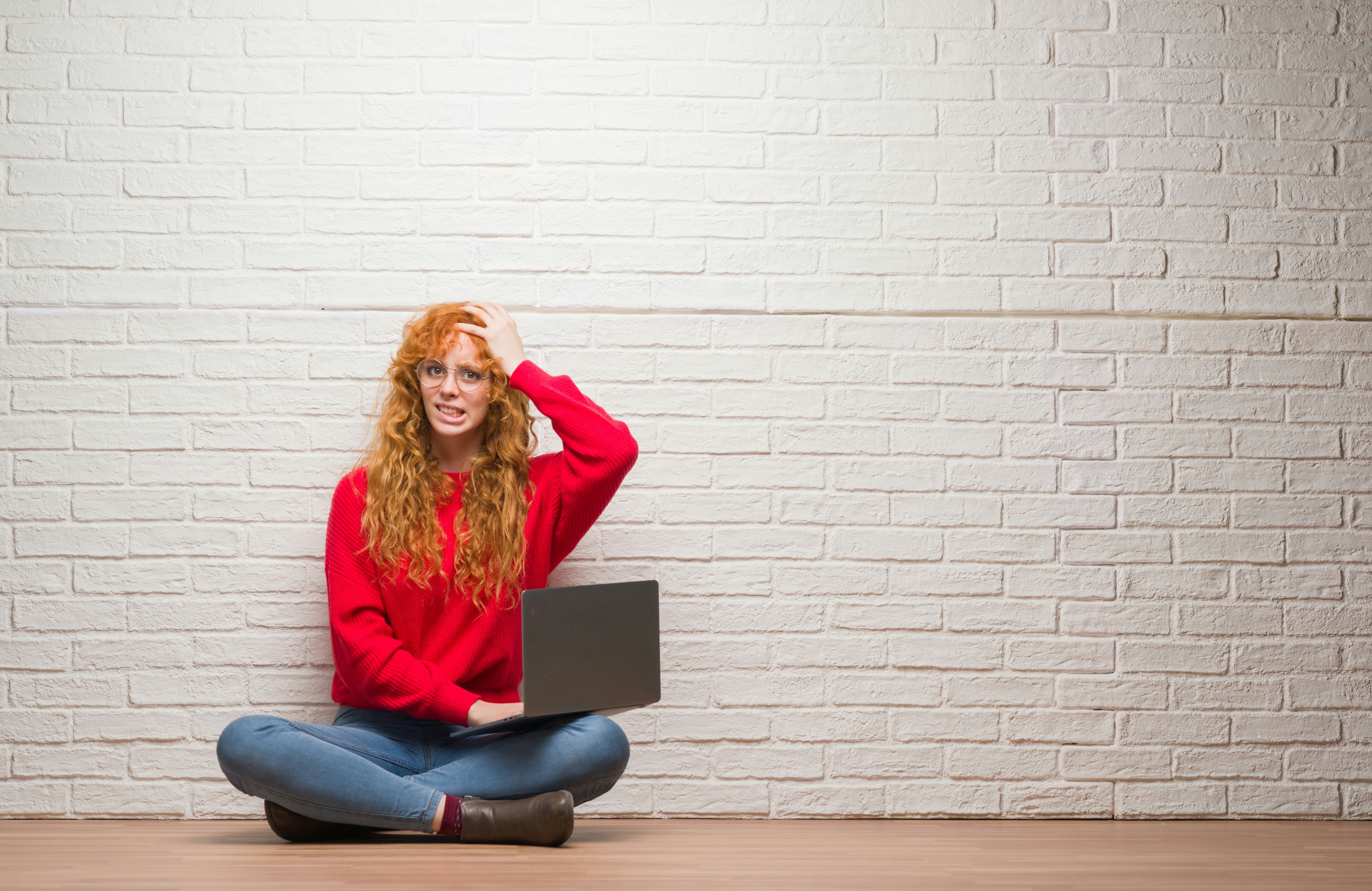 is there a way to delete all old facebook posts