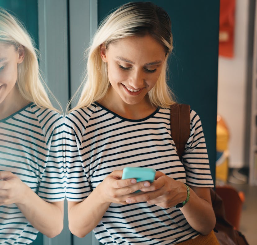 If you want to hang out, text your crush something that makes them feel needed