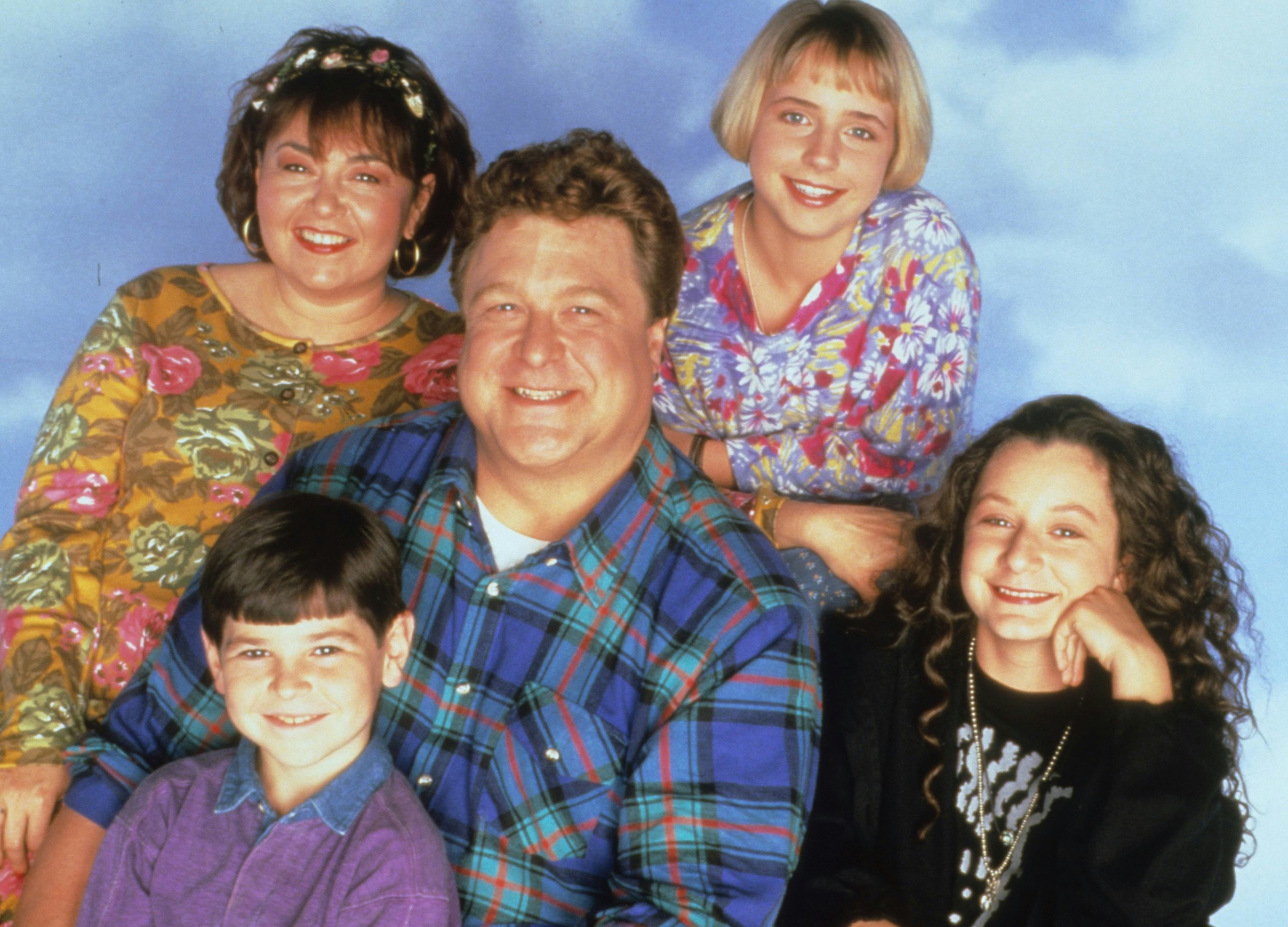 Roseanne Barr, Alicia Goranson, John Goodman, Michael Fishman, Sara Gilbert