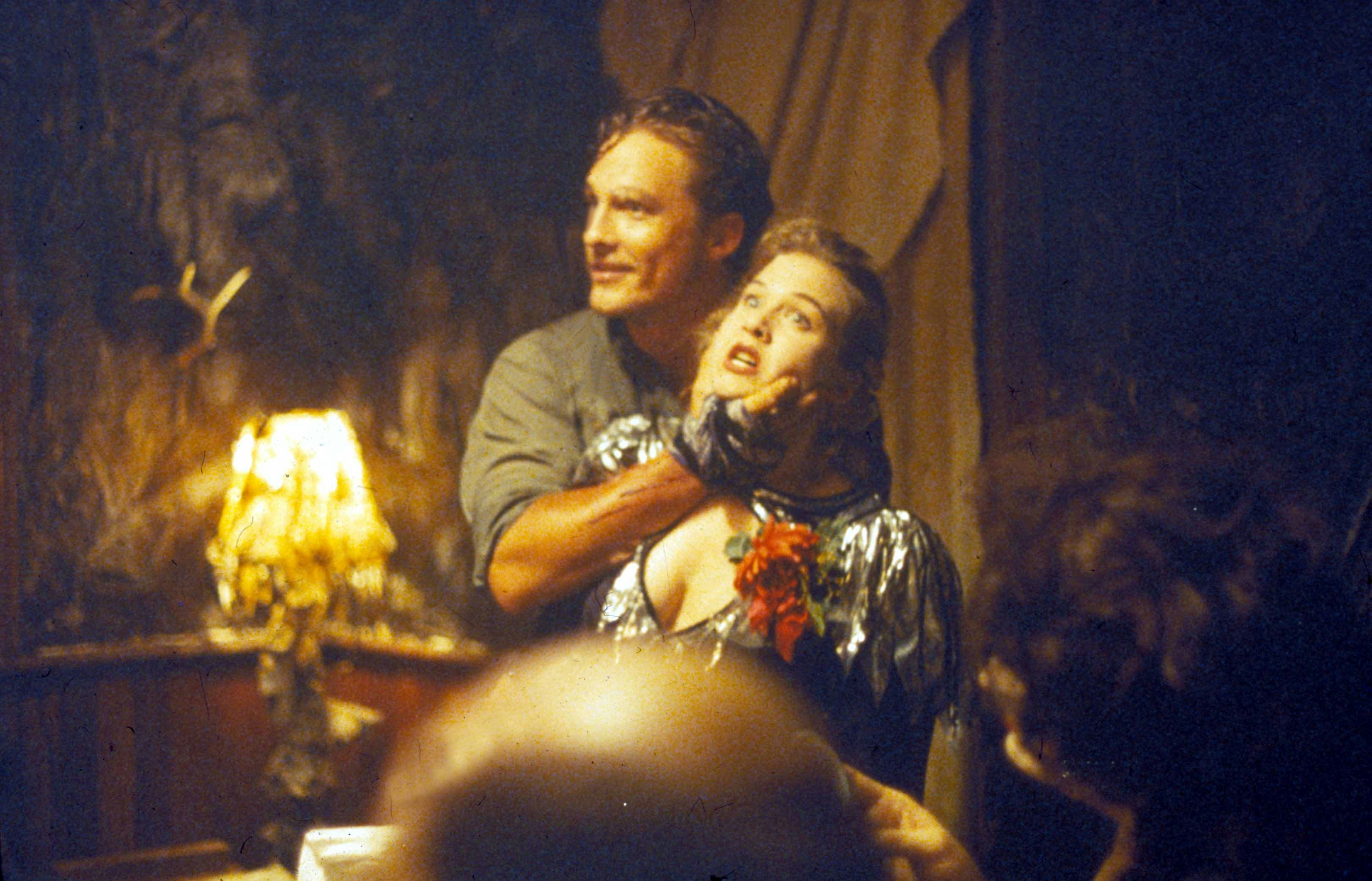 The Texas Chainsaw Massacre 4 (Return Of The Chainsaw Massacre),  Matthew Mcconaughey,  Renee Zellwe...