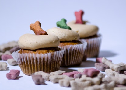 Dogs For Good offers a pupcake recipe for Dogtober fundraising. 