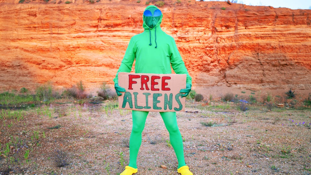 7 Last Minute Meme Costumes For Halloween 2019 That Are Easy Hilarious