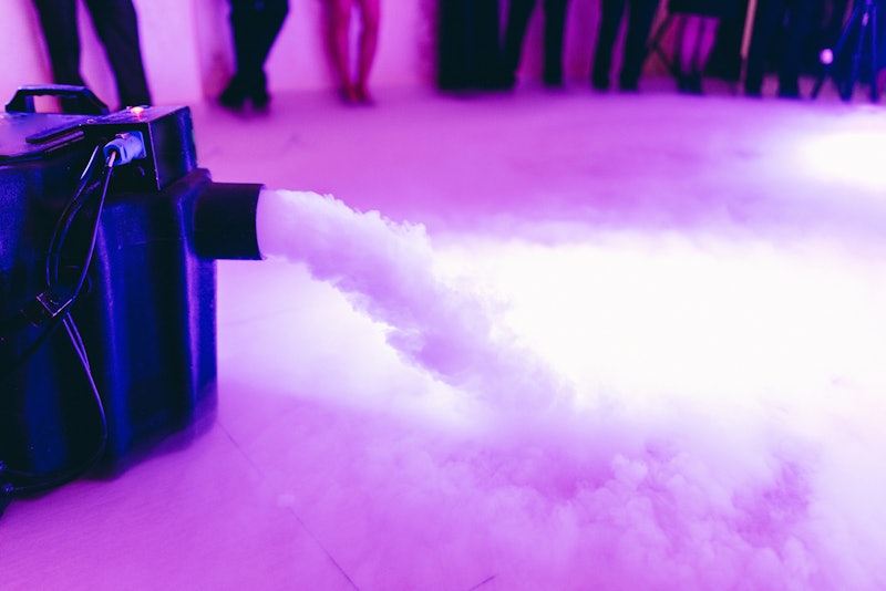 Dry ice low fog machine with hands on  for wedding first dance in restaurants