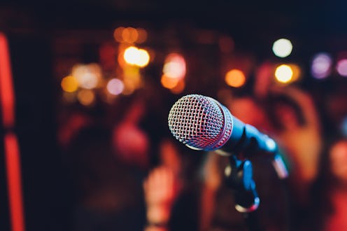 Microphone. Microphone close-up. A pub. Bar. A restaurant. Classical music. Music.