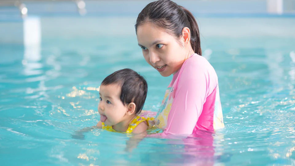 How To Teach Your Baby To Hold Their Breath Underwater According