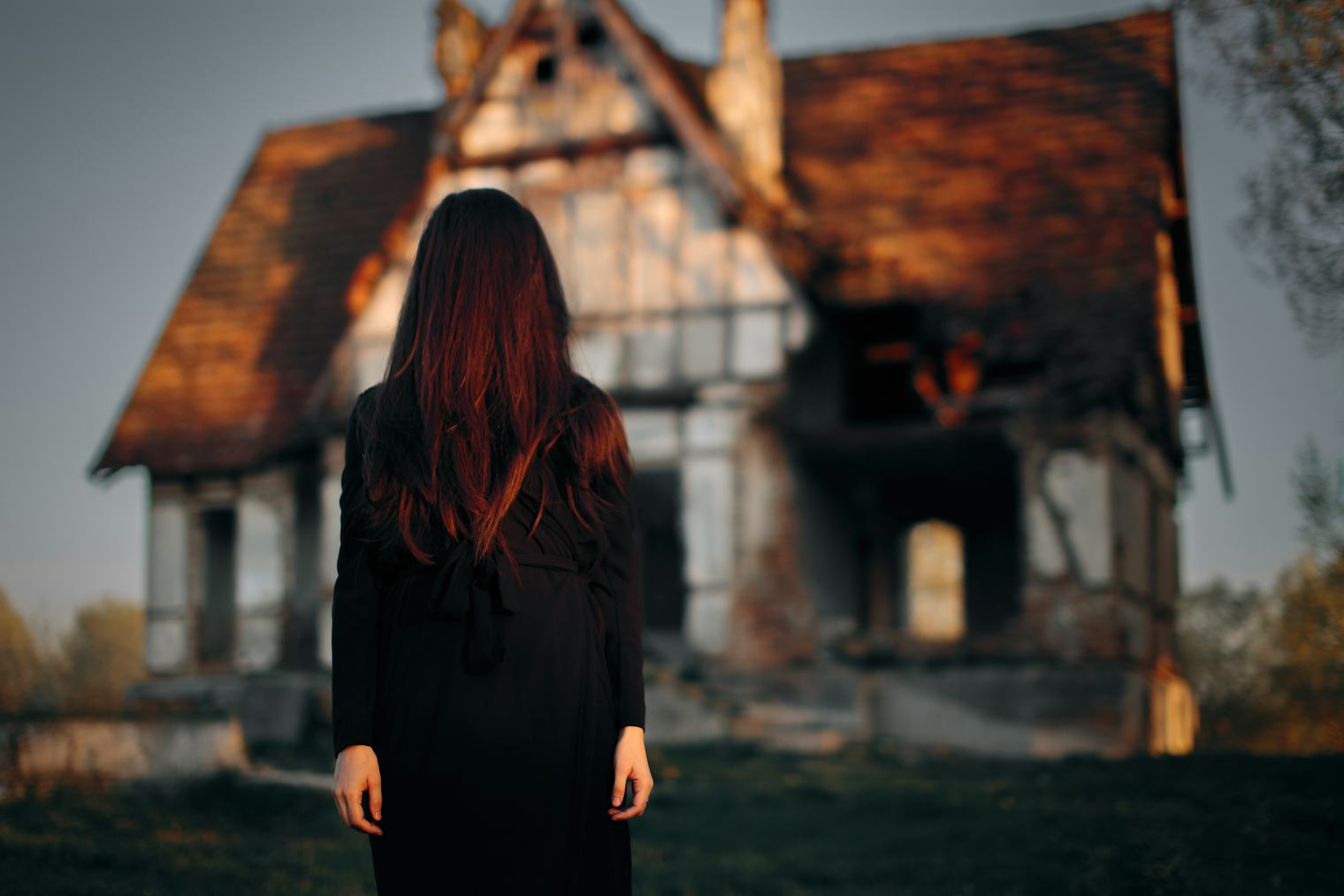 12 Ghost Stories Ranked From Kinda Scary To Terrifying