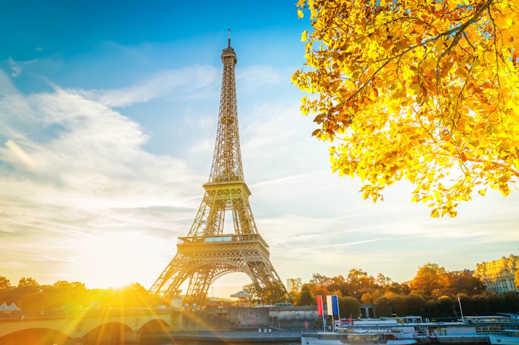 Dollar Flight Club's Nov. 7 Deals To Paris feature super low prices on round-trip flights, so you ca...