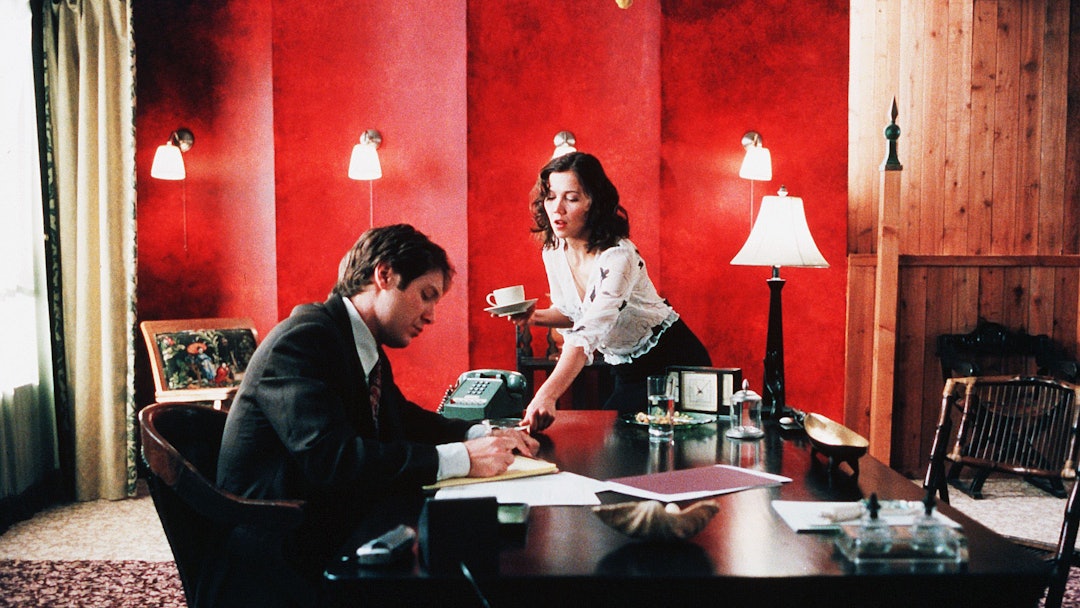 The Question Of Ziplessness Why Secretary Is A More Appealing Depiction Of sm Than Fifty Shades Of Grey The Question Of Ziplessness Why Secretary Is A More Appealing Depiction Of sm Than Fifty Shades Of Grey
