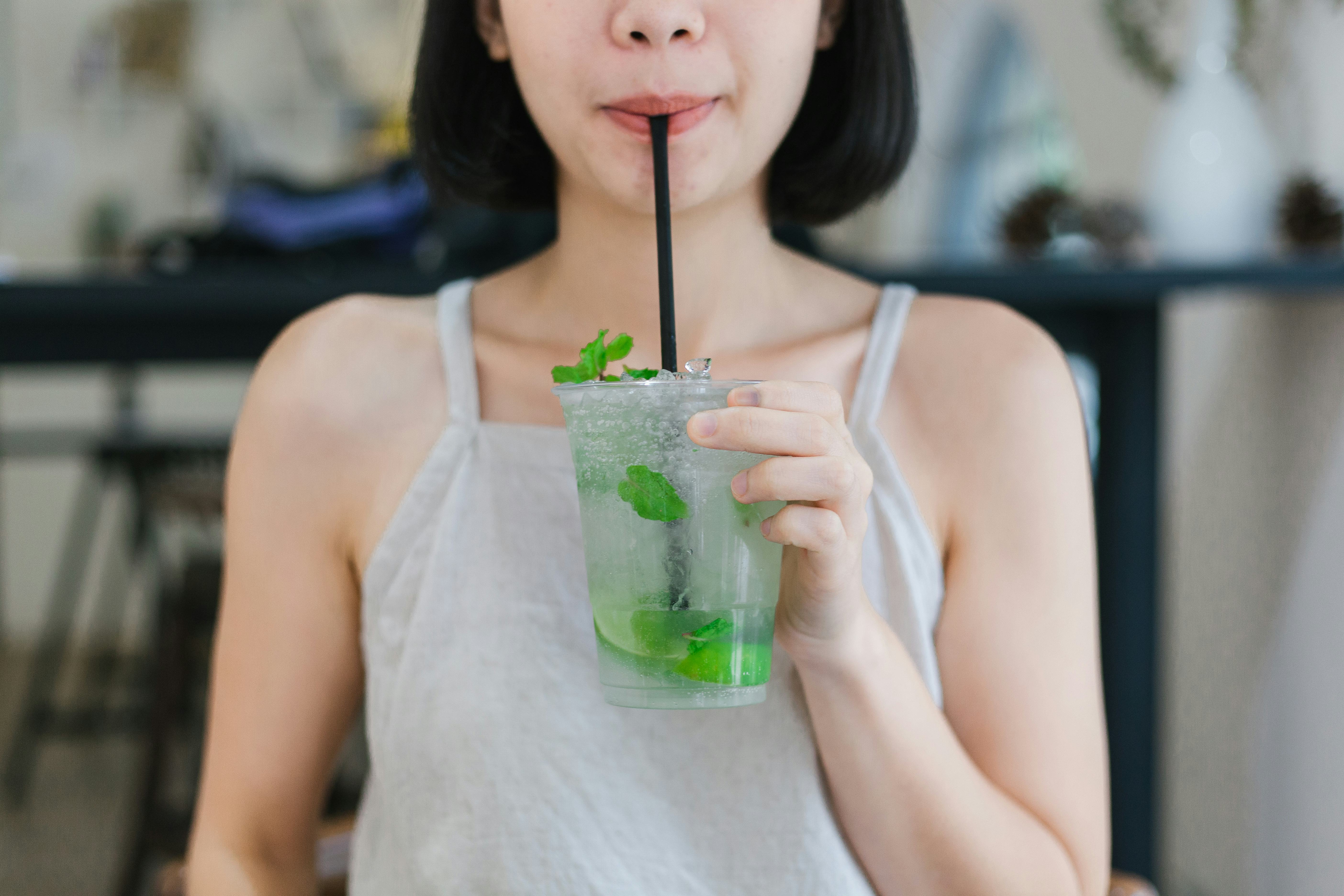 Replacing Soda With Sparkling Water Has These Effects On Your Body