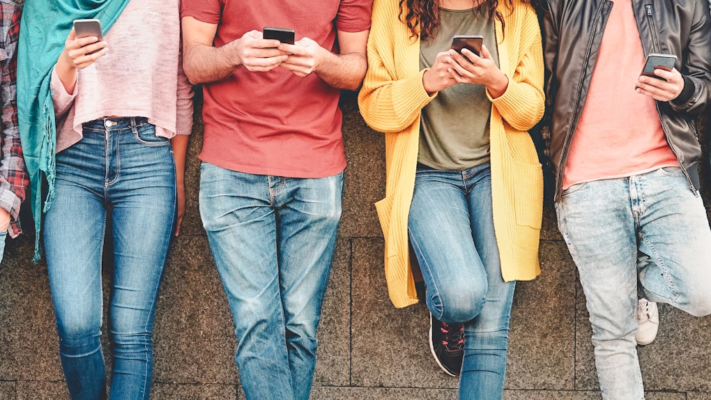 Sex Offenders Are Using Dating Apps A New Report Shows So Here S