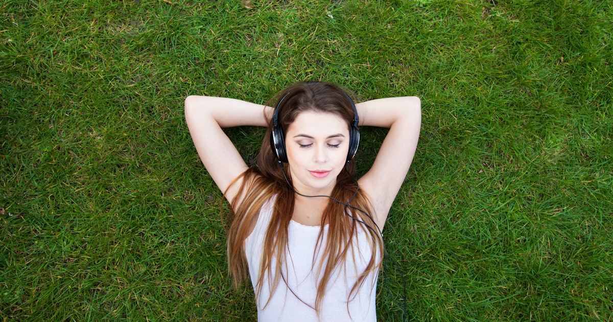7 Best Astrology Podcasts To Listen To In 2019 That Will Have You Feeling Seriously Aligned