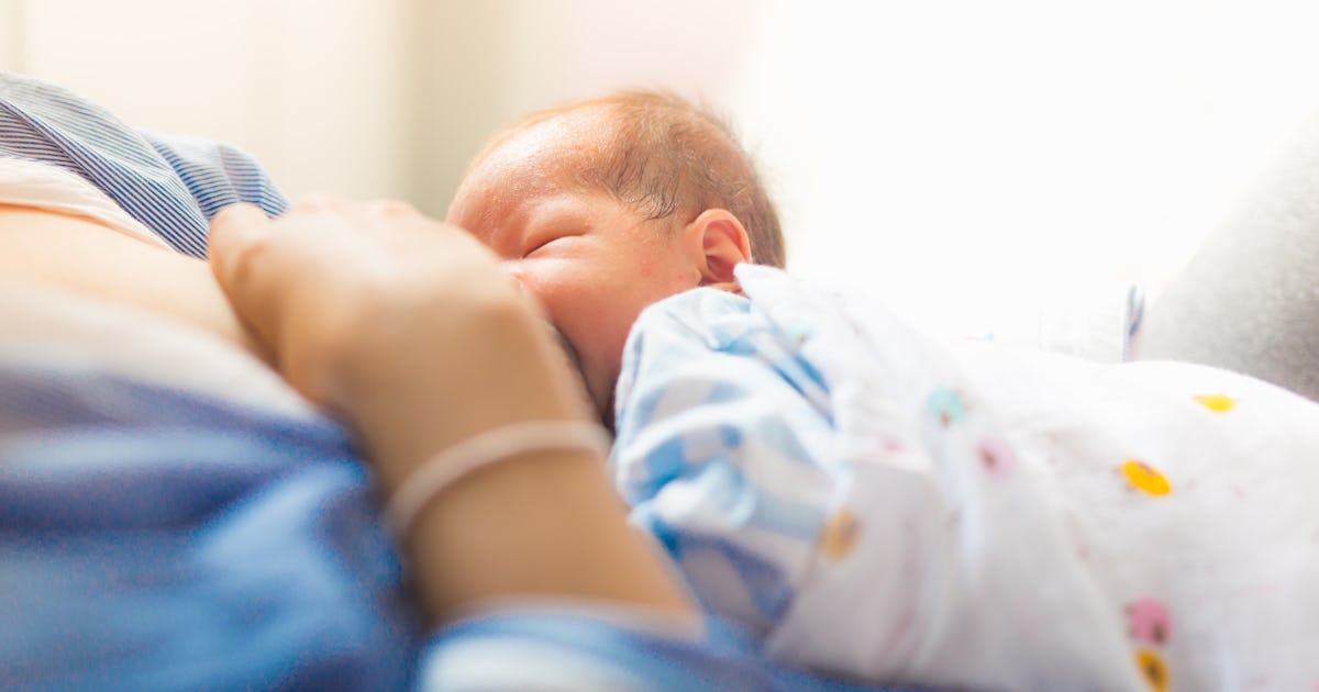 6 Ways To Fix Baby Choking On Oversupply, According To Experts 6 Ways To Fix Baby Choking On Oversupply, According To Experts