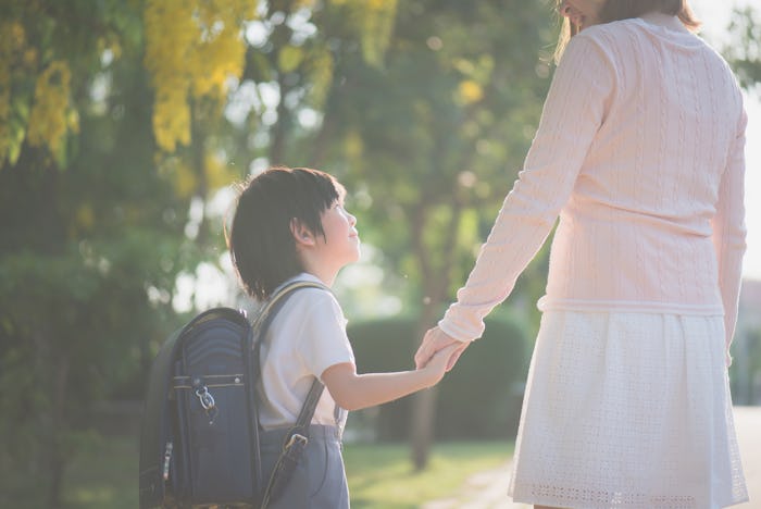 does coronavirus live on backpacks?