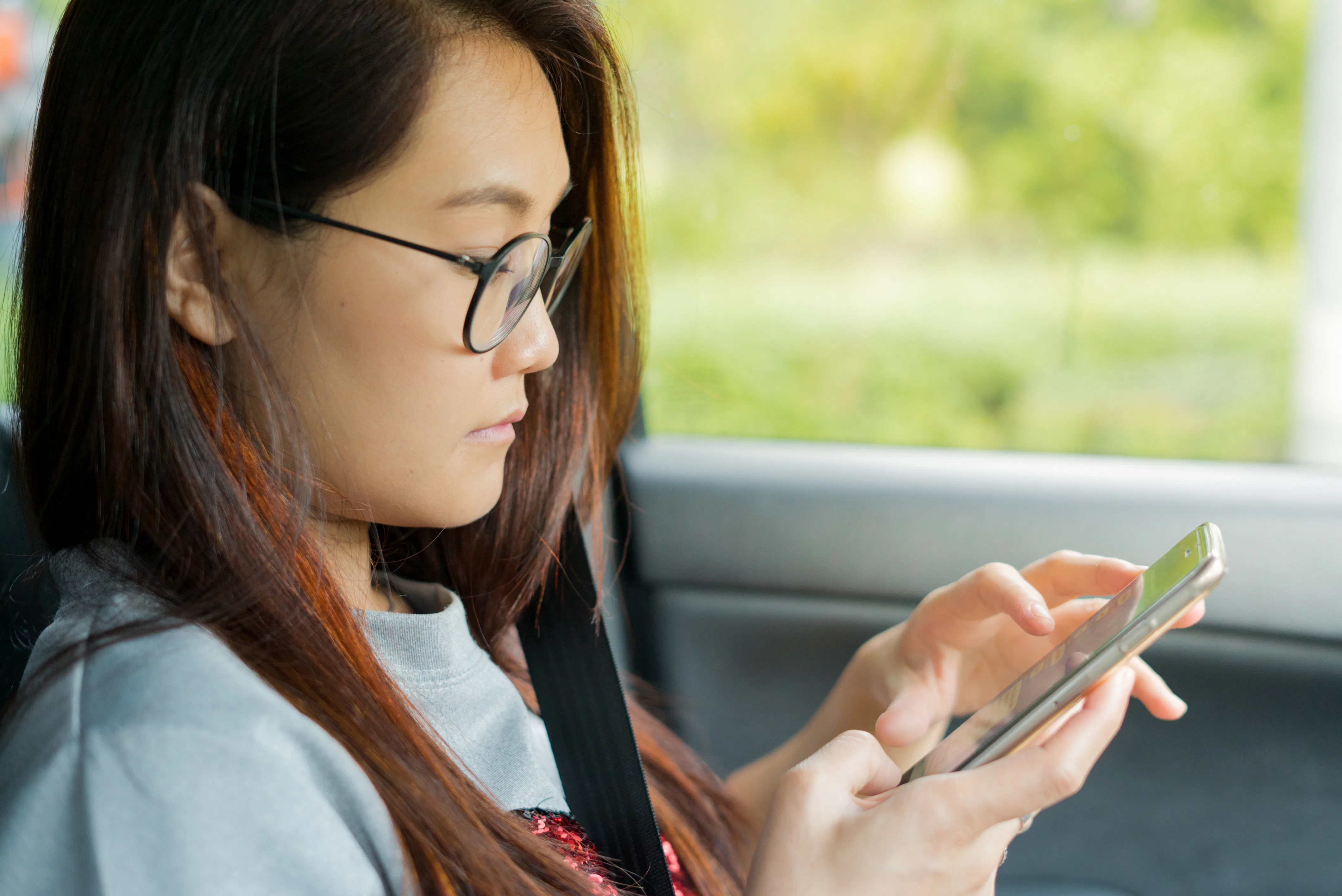 4 Texting Signals That Hint Your Relationship Is Getting Boring, So Don ...