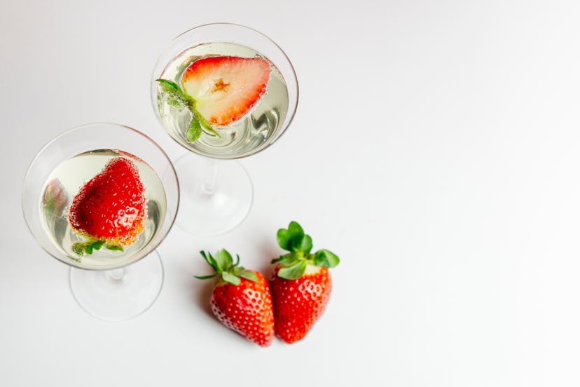 Fresh stawberry in sparkling water - healthy drink concept