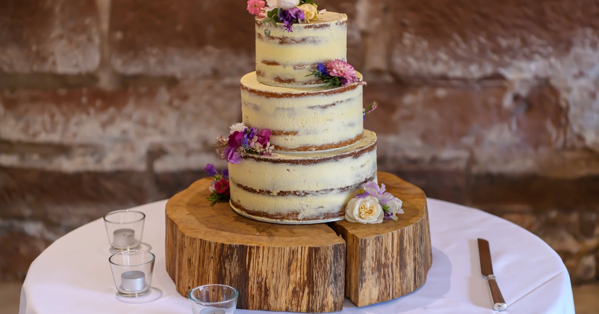 The Most Searched Wedding Cake Trends Of 2019 Will Give You All