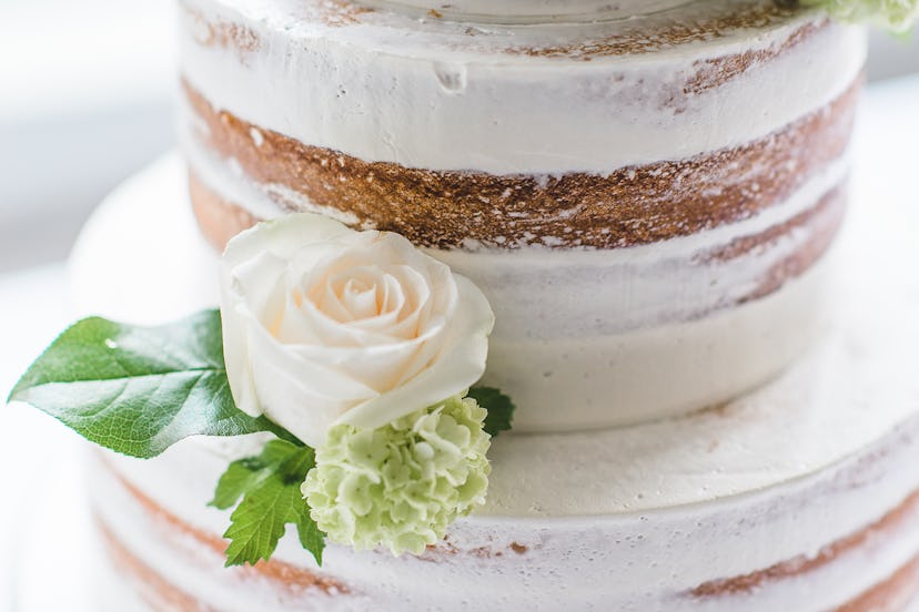Detail of a wedding cake - Naked Cake