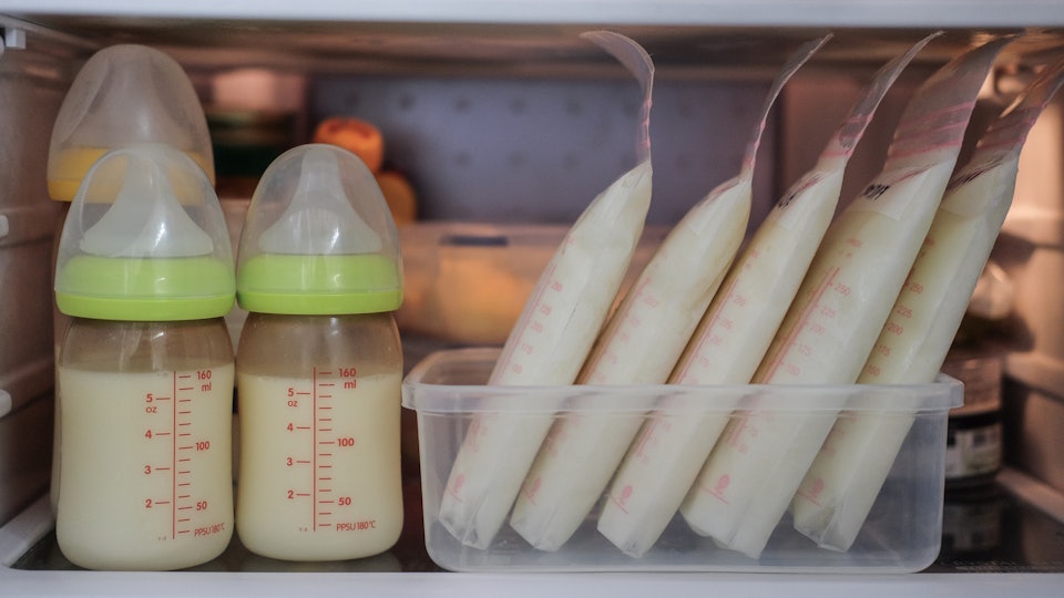 What Happens To Breastmilk After Its Frozen Heres What You Need To Know 