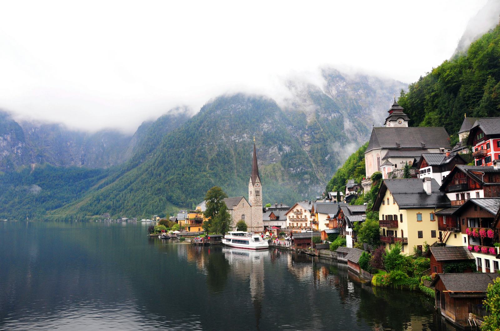 The Top Travel Destinations For Fall, According To Airbnb