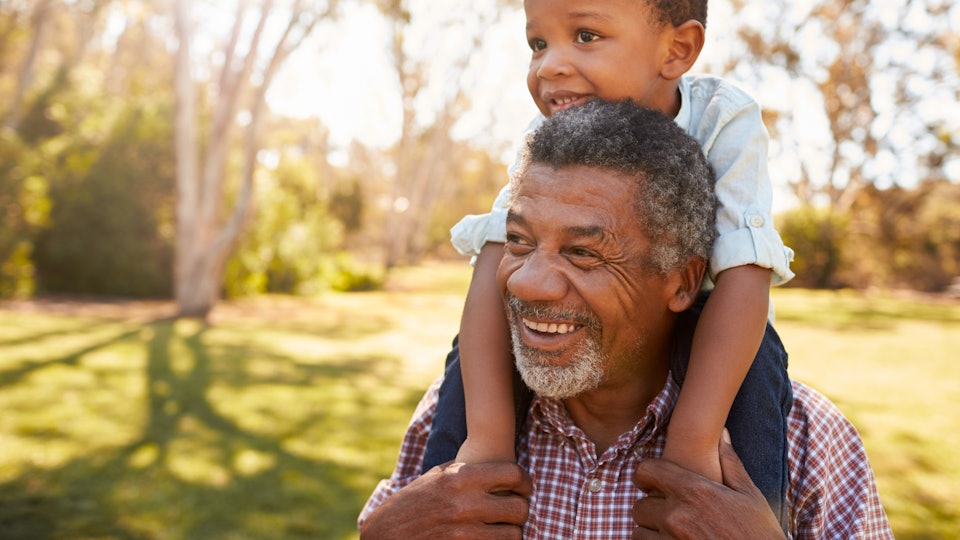 how much do live in caregivers make how much do live in caregivers make