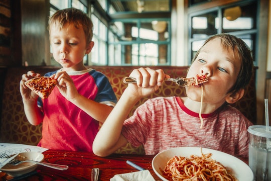 kids eating unhealthy food
