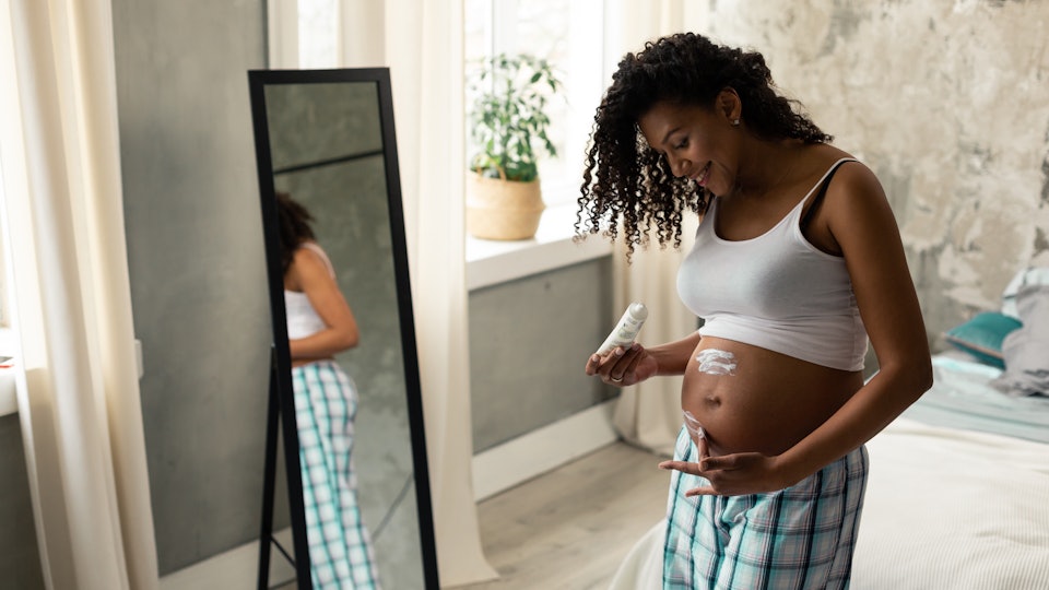 24 Safe Moisturizers For Pregnant Women Because Your Usual