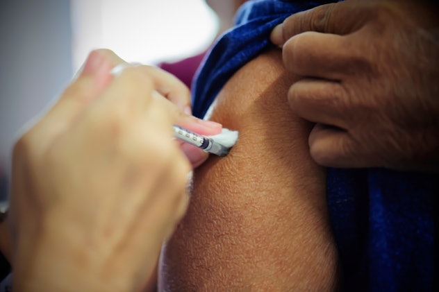 Patients are vaccinated from medical personnel: the concept of prevention