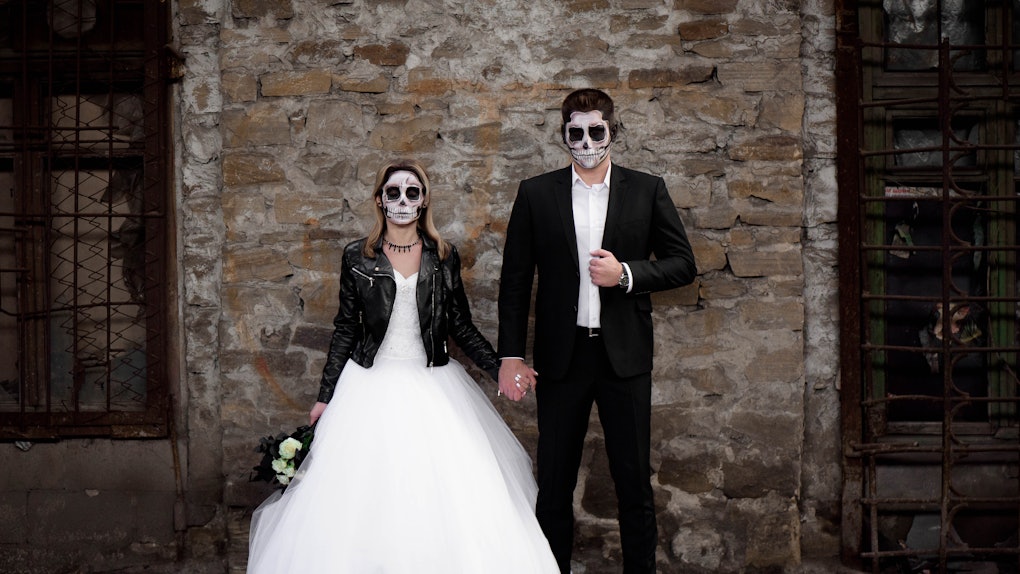 28 Captions For Halloween 2019 Weddings The Most Gourd Geous Pics