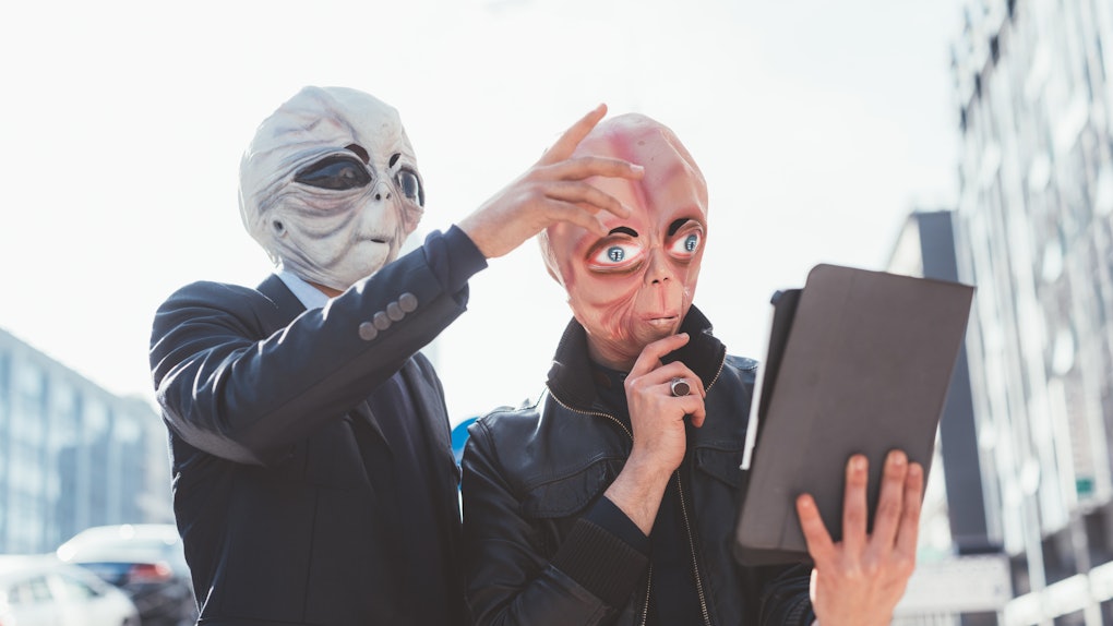 12 Couples Costumes Ideas Inspired By Memes For Halloween 2019 If