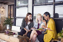 How To Stop Interrupting People & Be A Better Listener In 3 Days